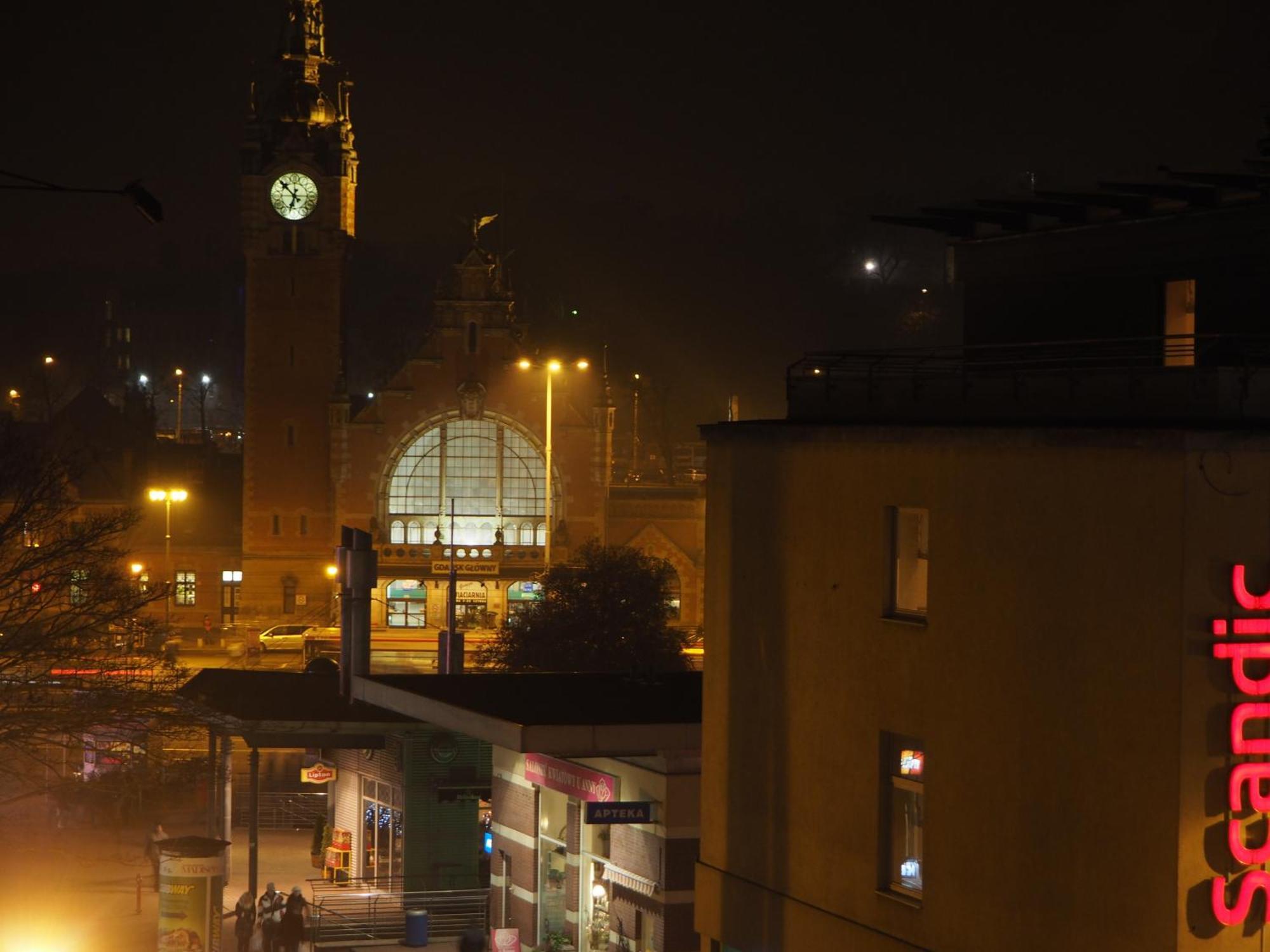 Grand-Tourist Center Point Apartments Gdansk Luaran gambar